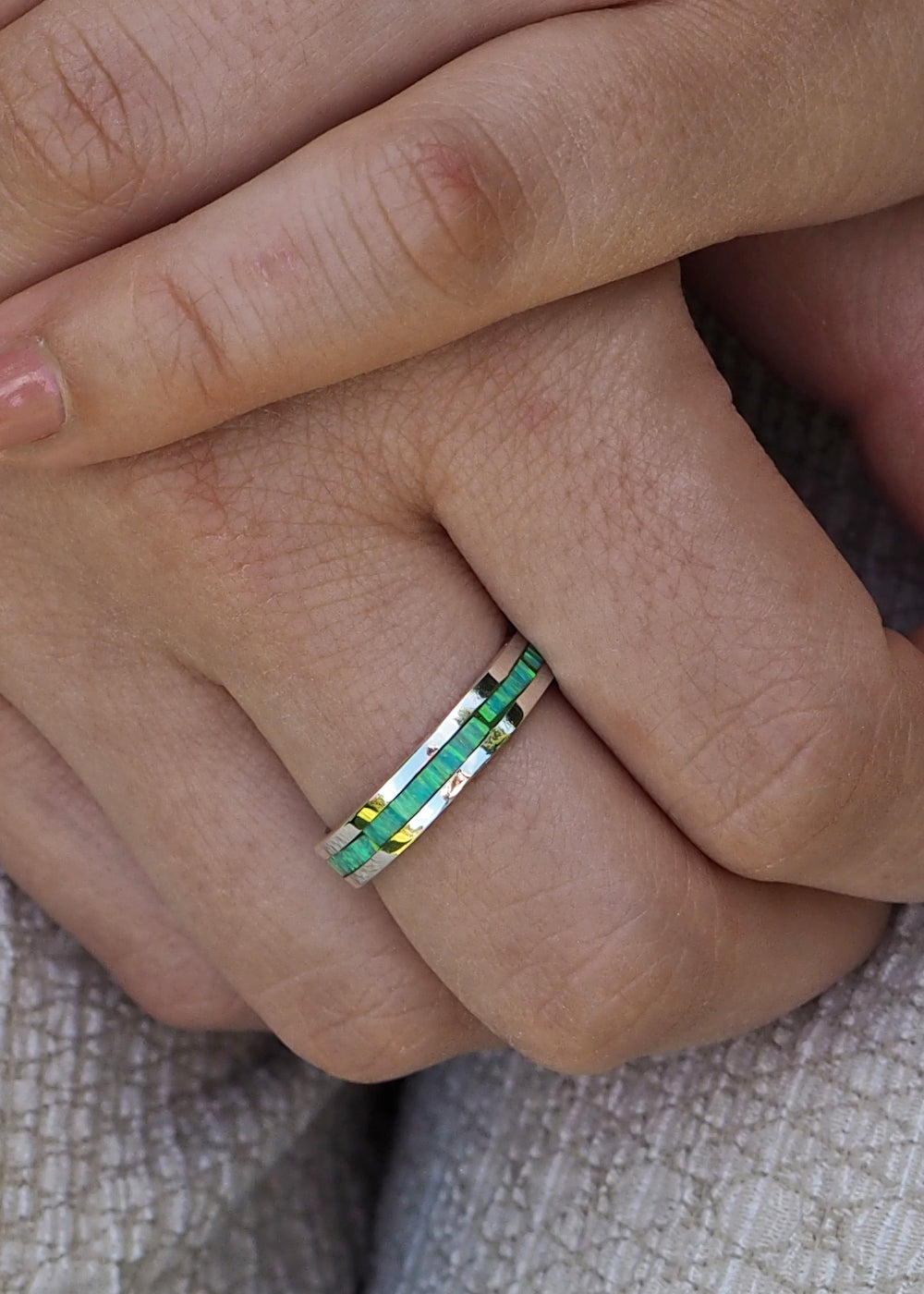 Stunning 925 Sterling Silver Banded Green Opal sale Ring