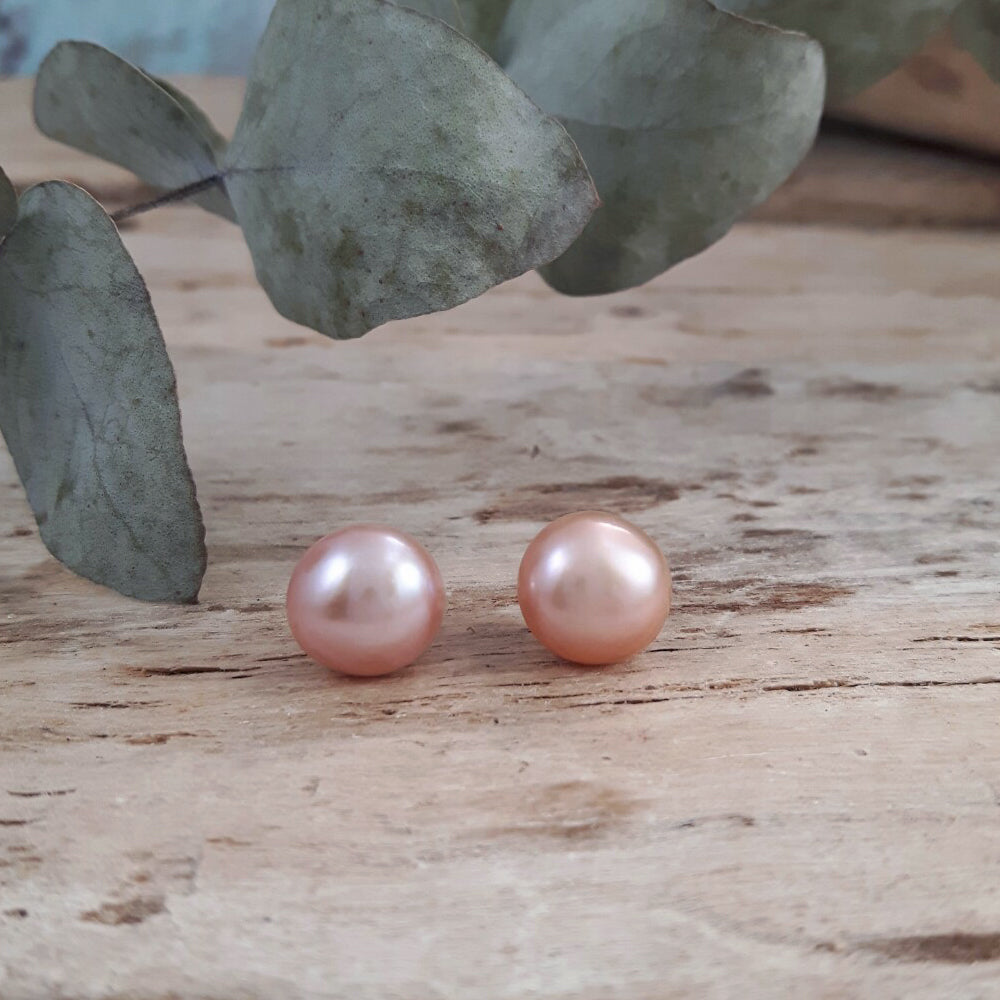 Blush Pearl Stud (single)