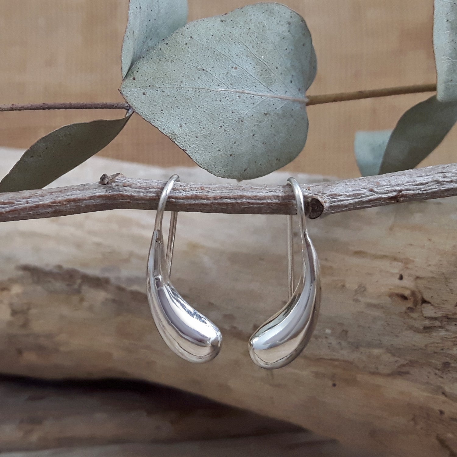 Droplet Polished Silver Earrings