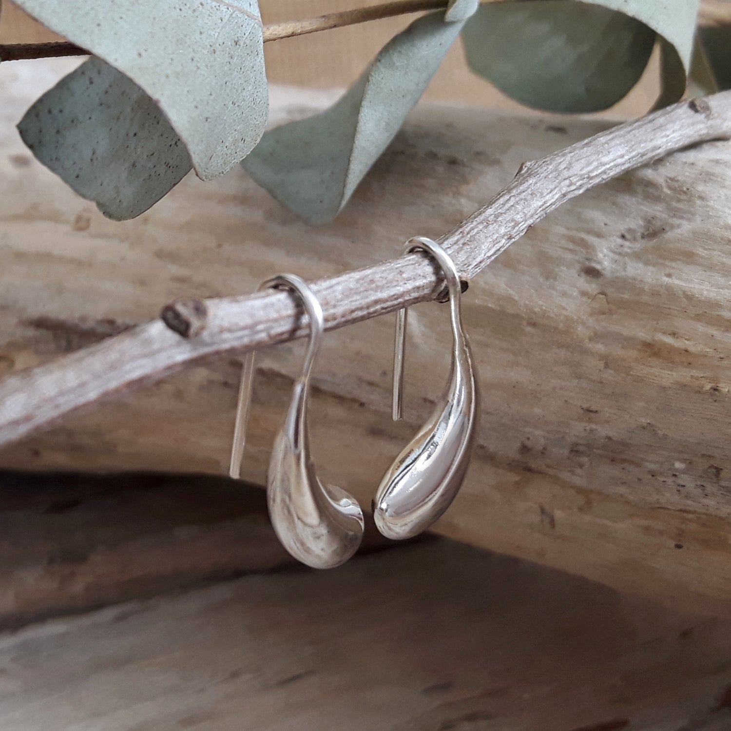 Droplet Polished Silver Earrings