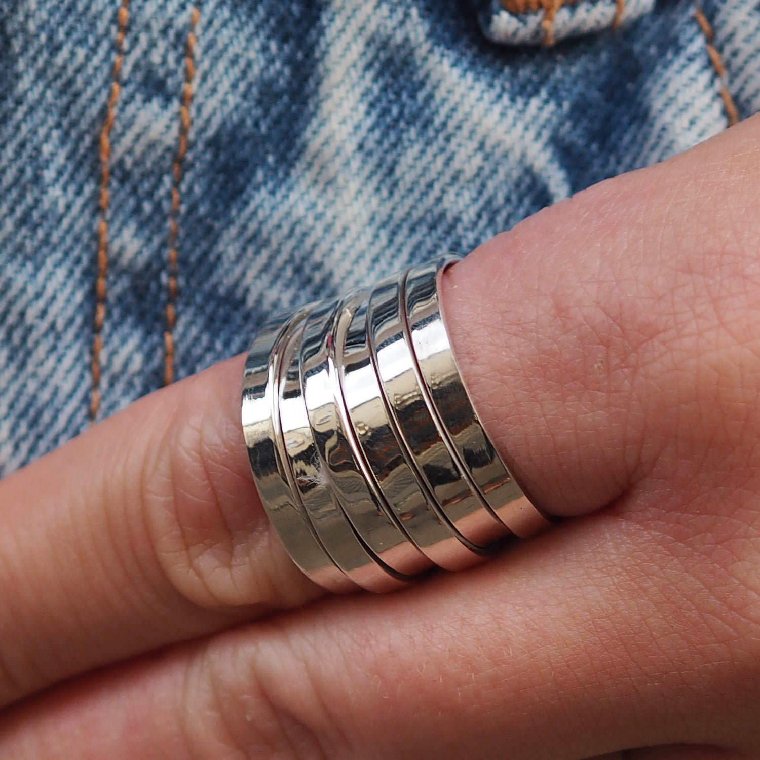 Chique Polished Silver Ring