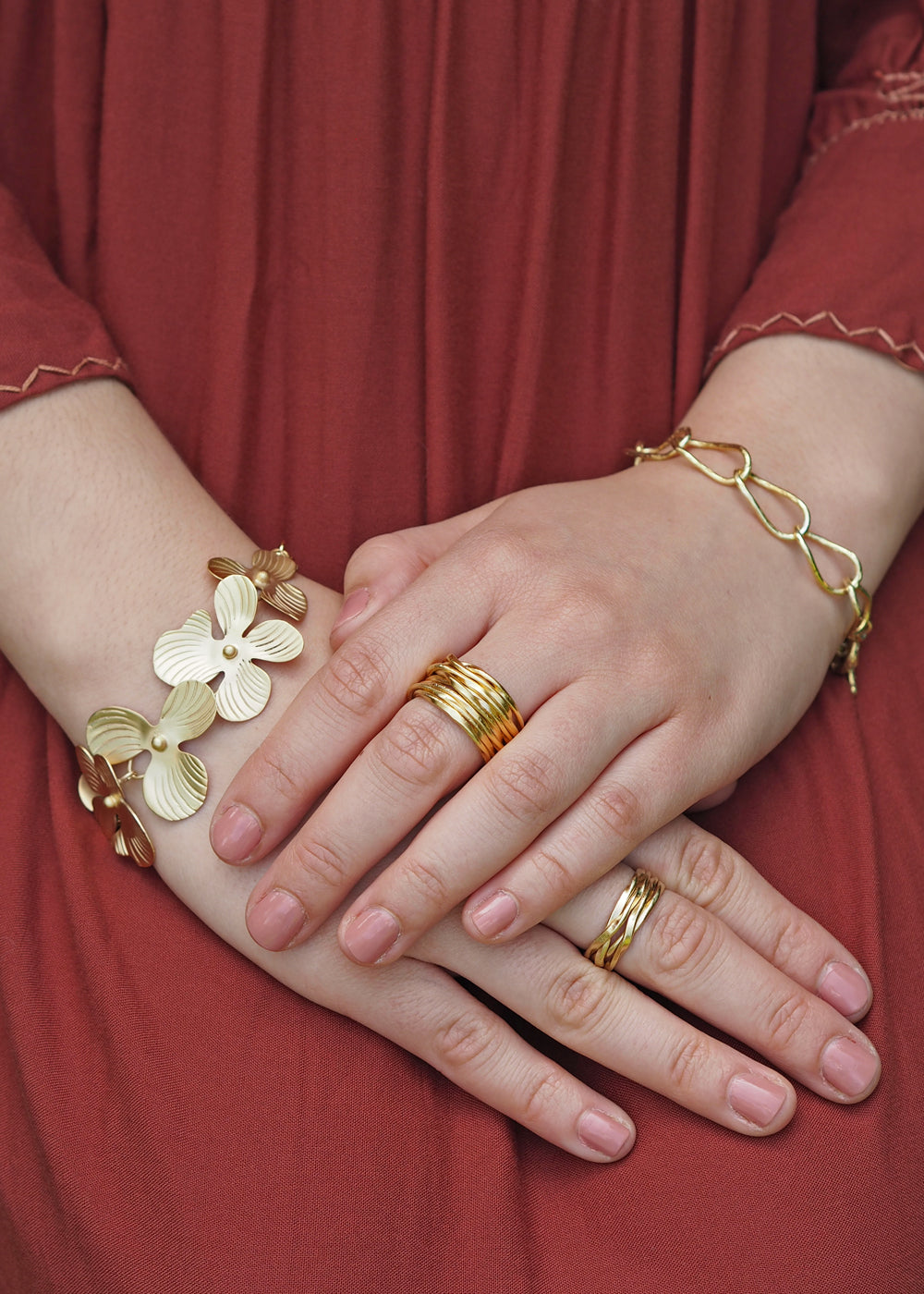 Viola Large Gold Bracelet