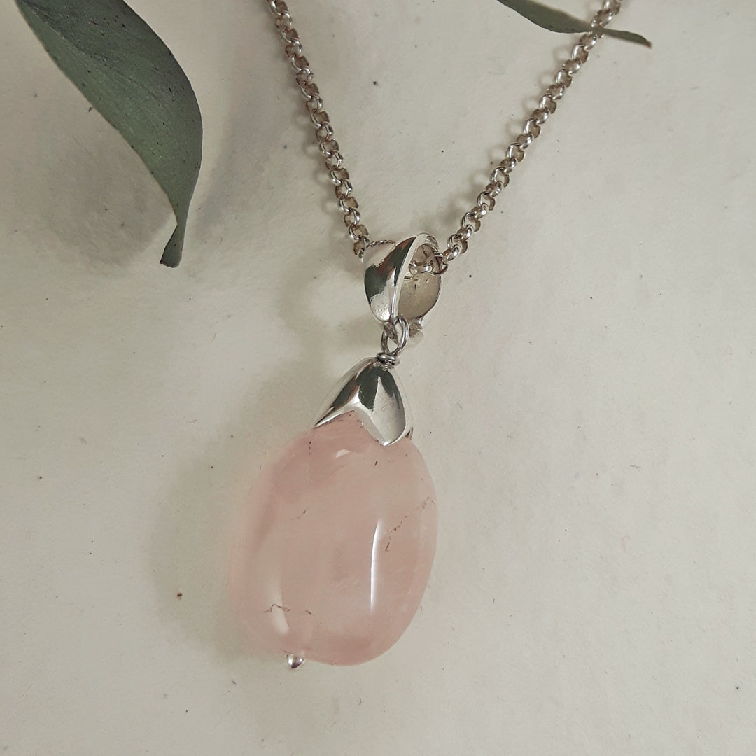 Lilith Rose Quartz Pendant