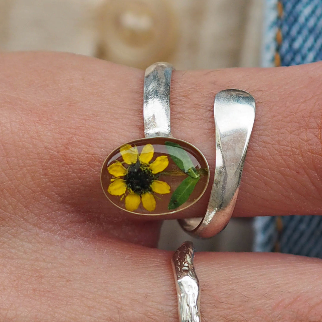 Flores Sunflower Small Adjustable Ring