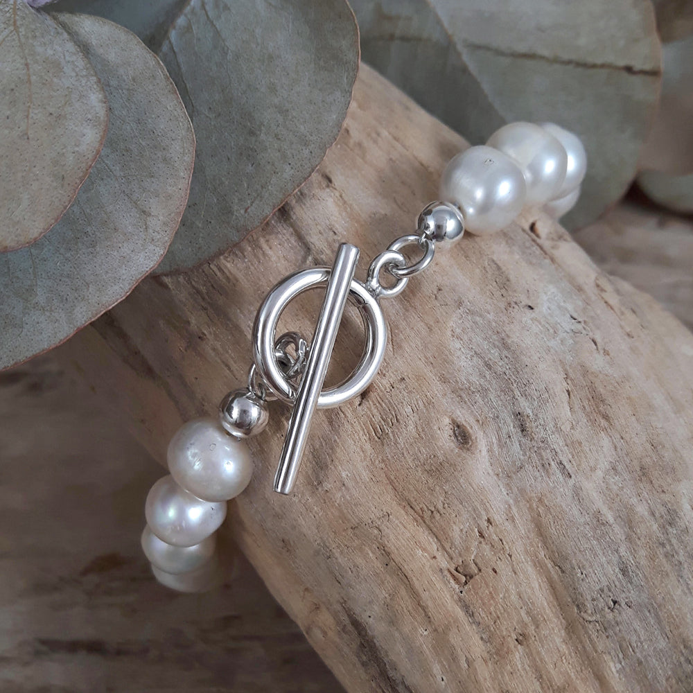 Mary Large White Pearl Bracelet