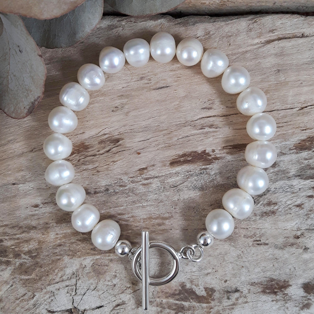 Mary Large White Pearl Bracelet