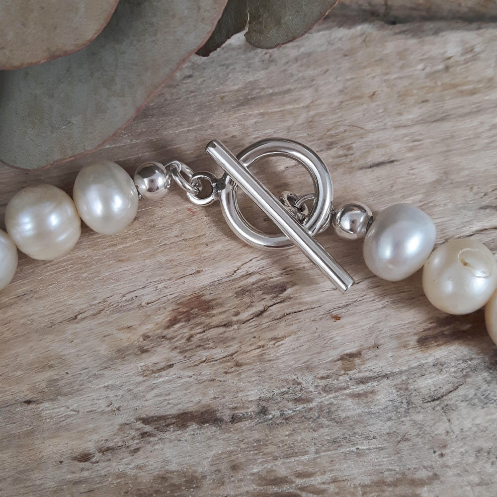 Mary Large White Pearl Necklace