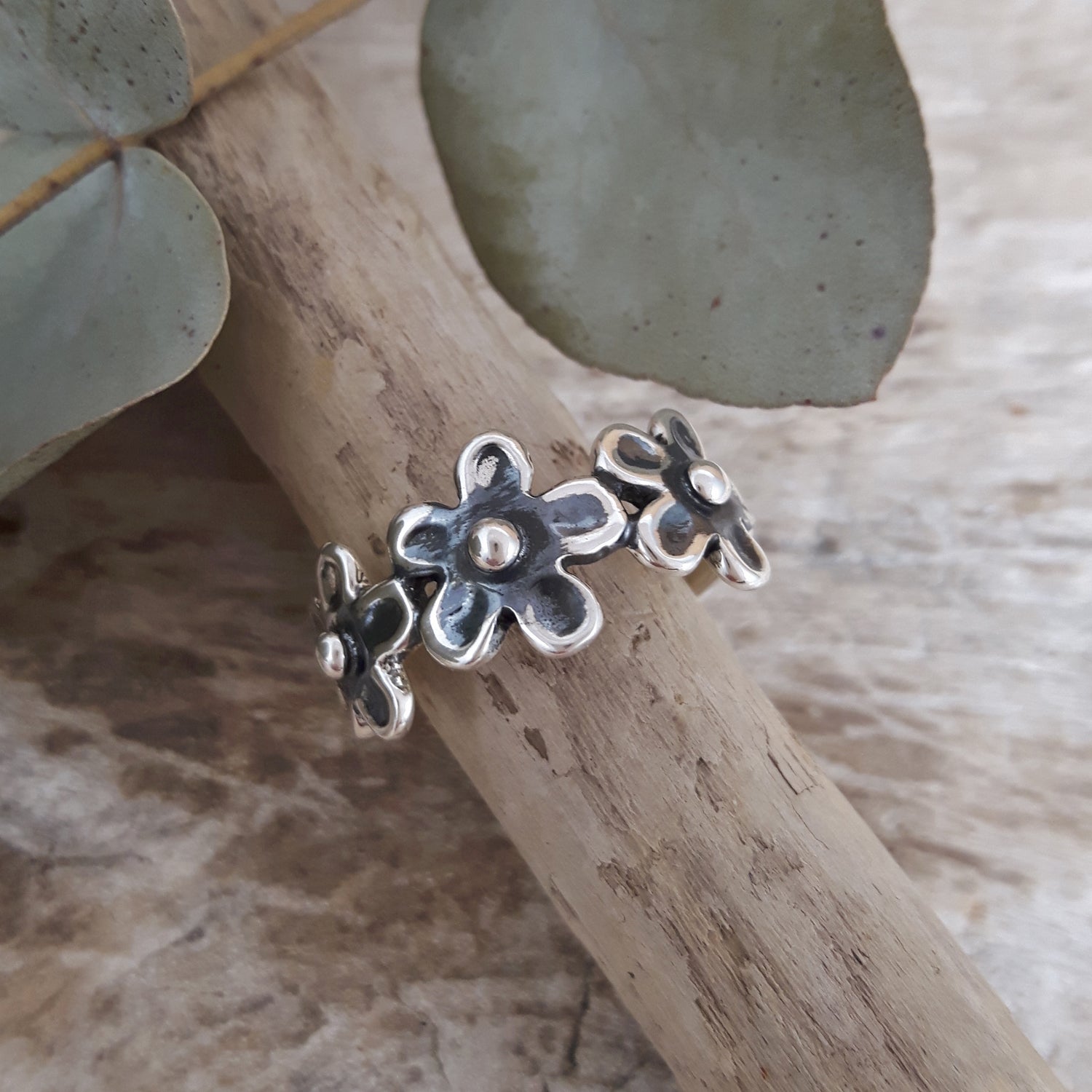 SAMPLE Daisy Oxidised Ring Size P1/2