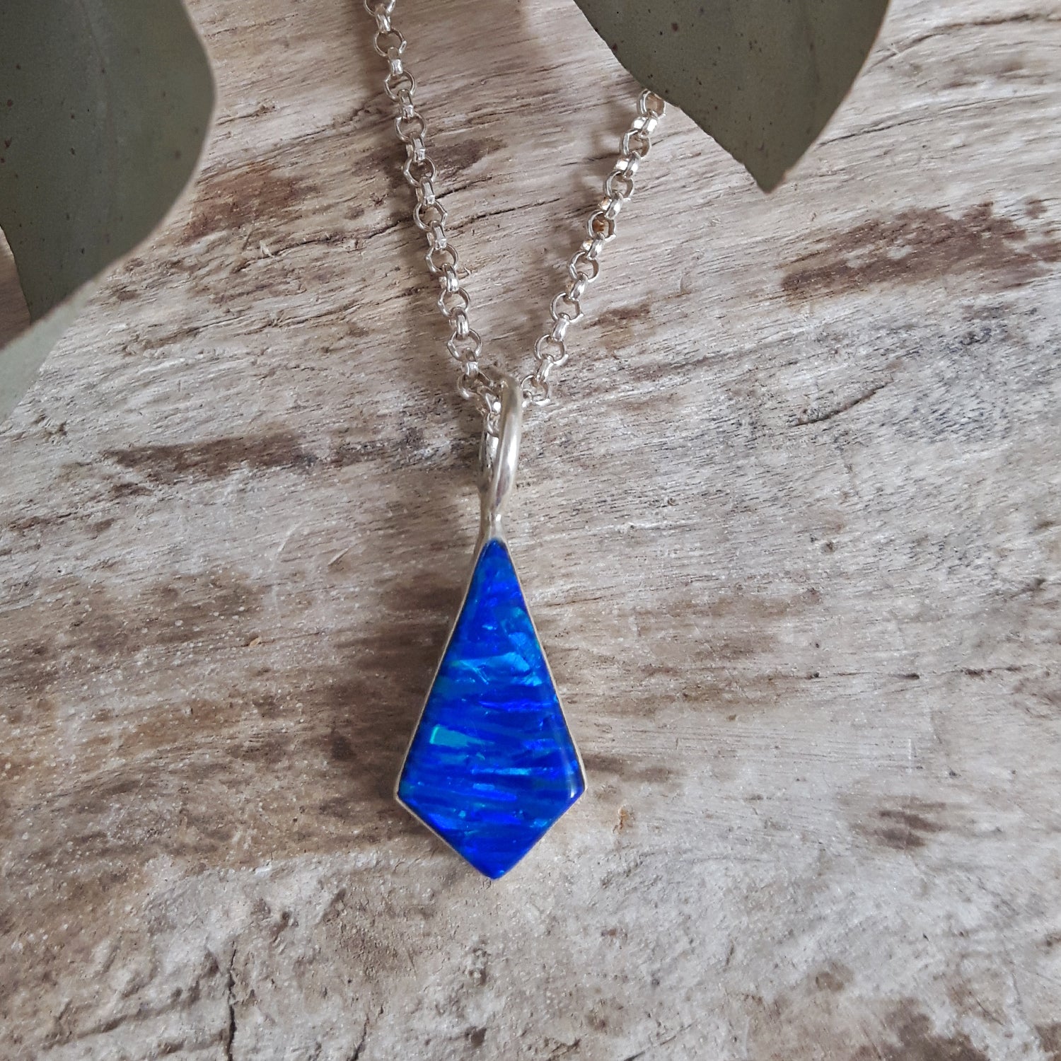 SAMPLE Flinder Blue Kite Pendant