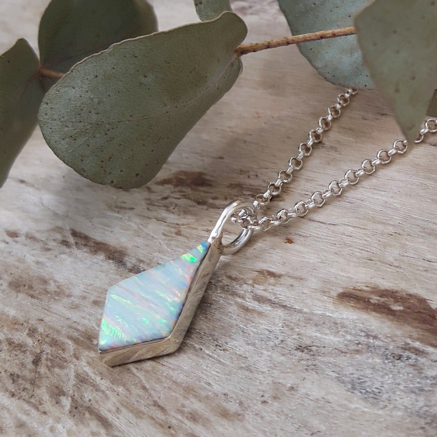 SAMPLE Flinder White Kite Pendant