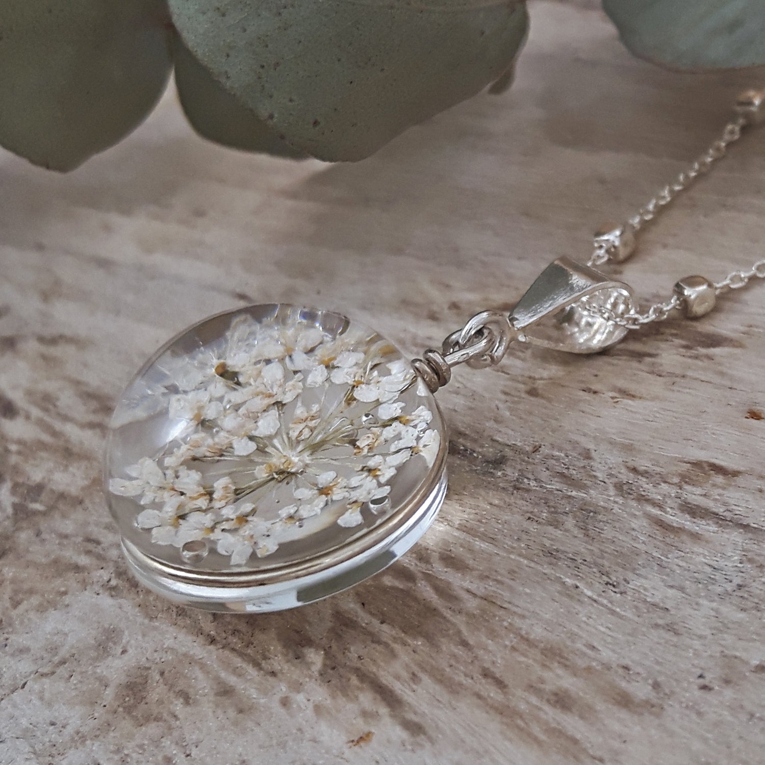 SAMPLE Flores White Allium Pendant