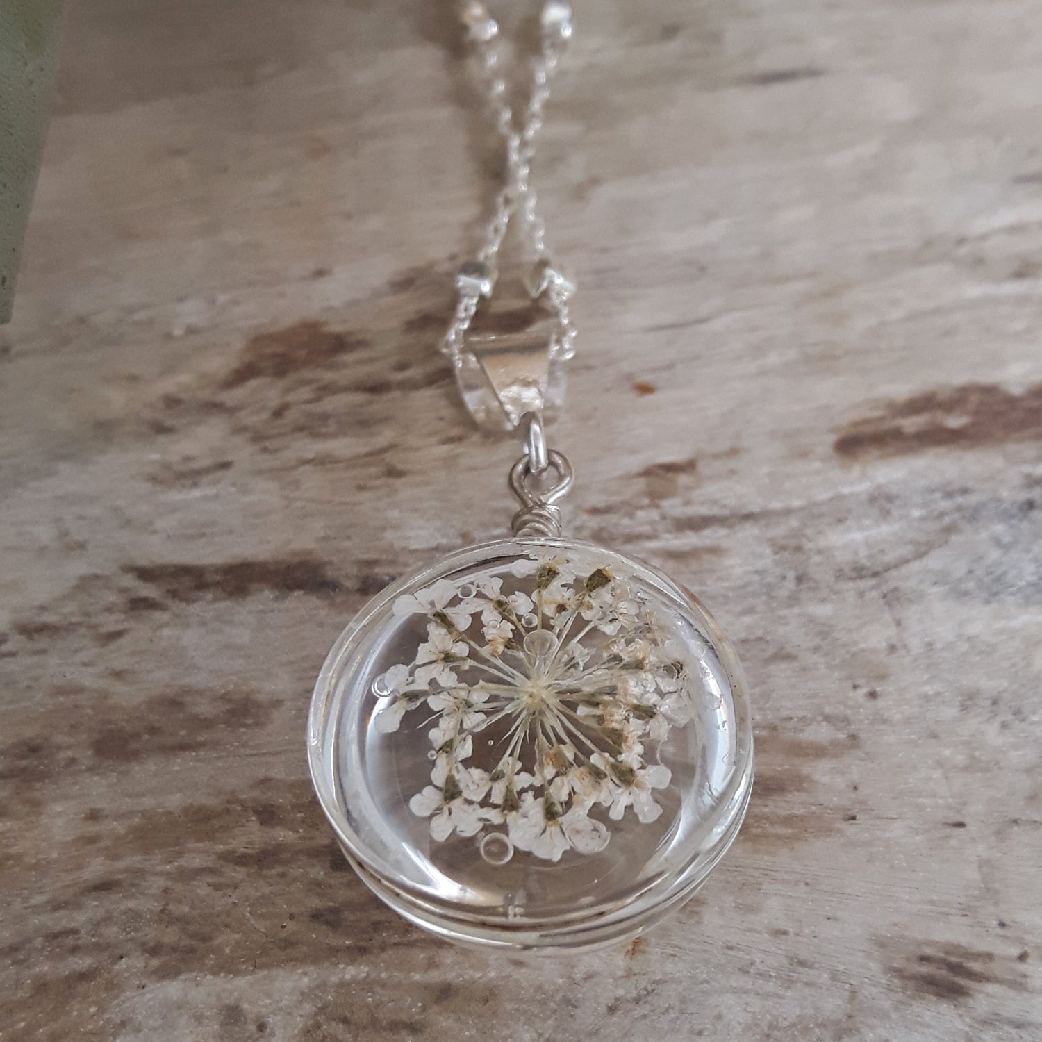 SAMPLE Flores White Allium Pendant