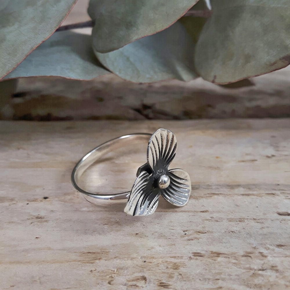 Viola Oxidised Adjustable Ring