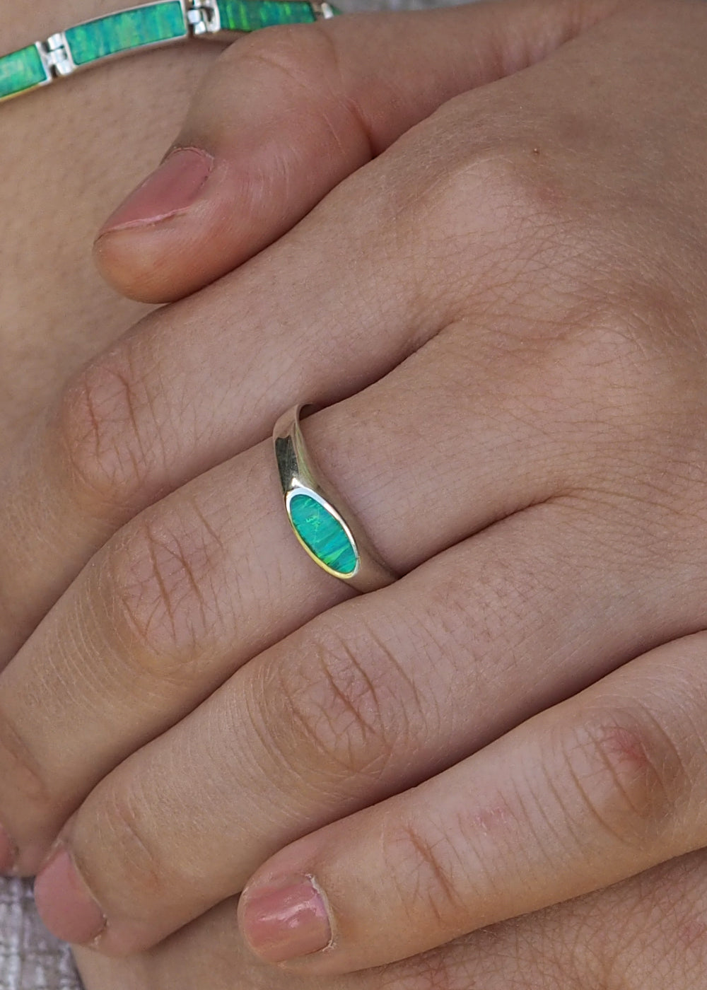 Flinder Signet Oval Green Ring