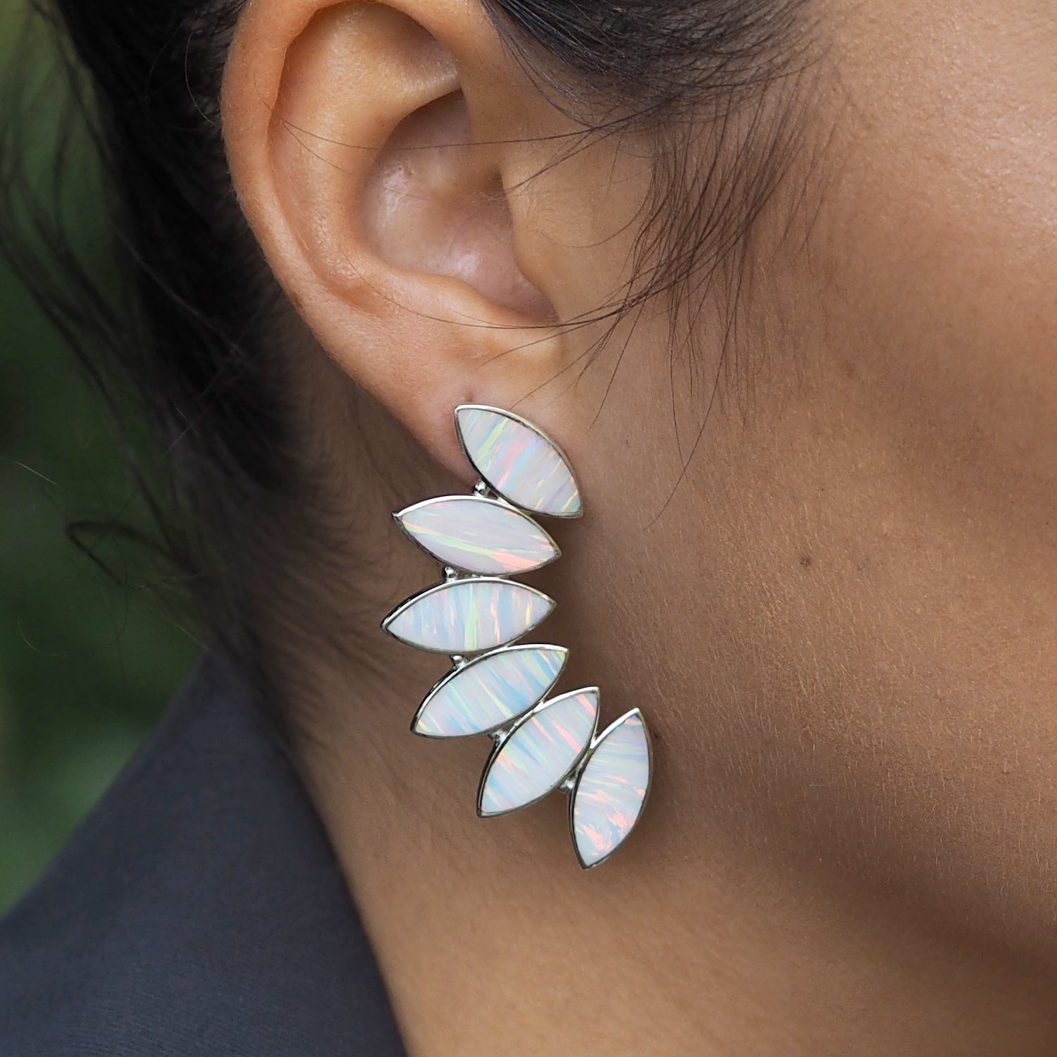 Flinder Larisa White Earrings