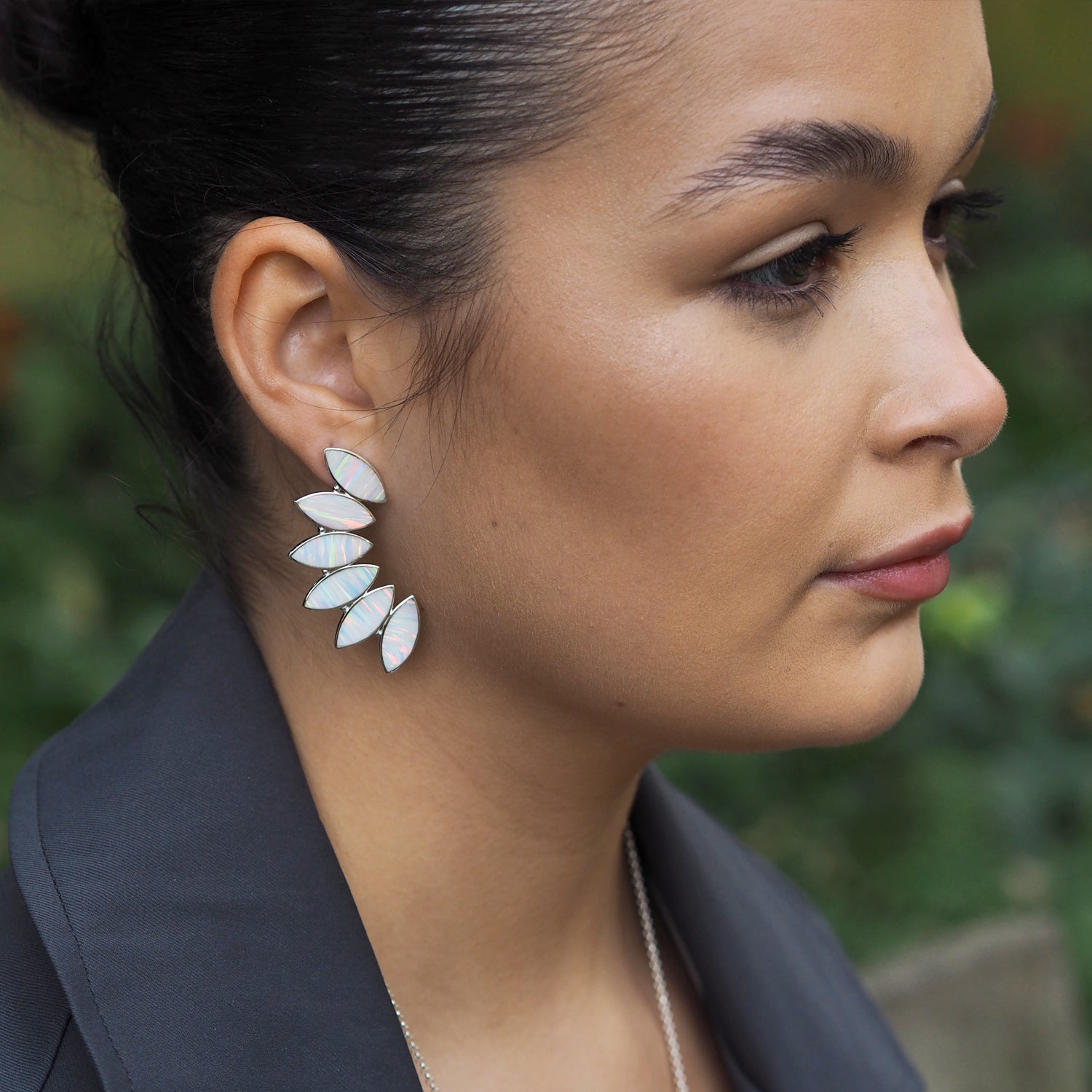 Flinder Larisa White Earrings