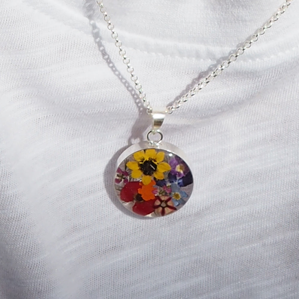 Flores Round Medium Pendant