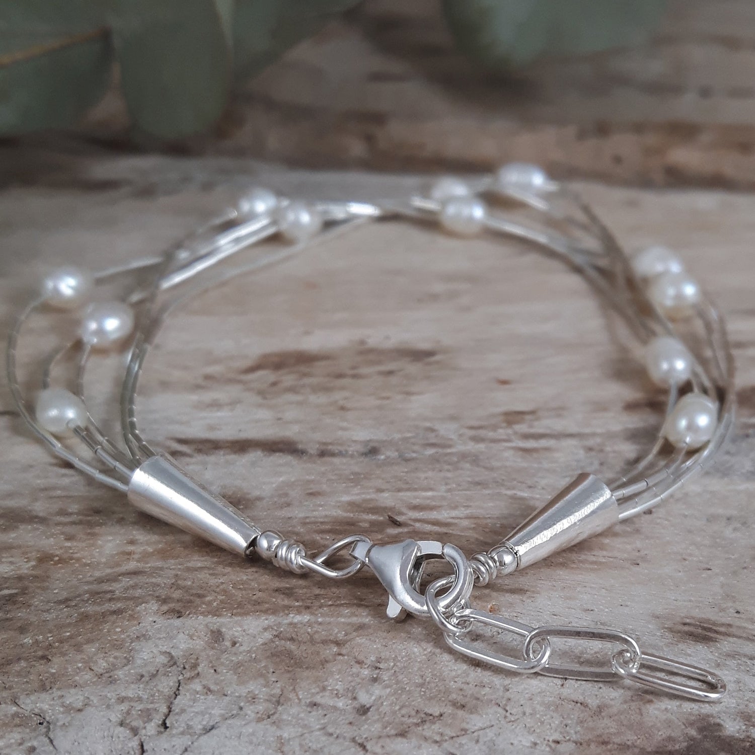 Evelyn 5 White Pearl Bracelet