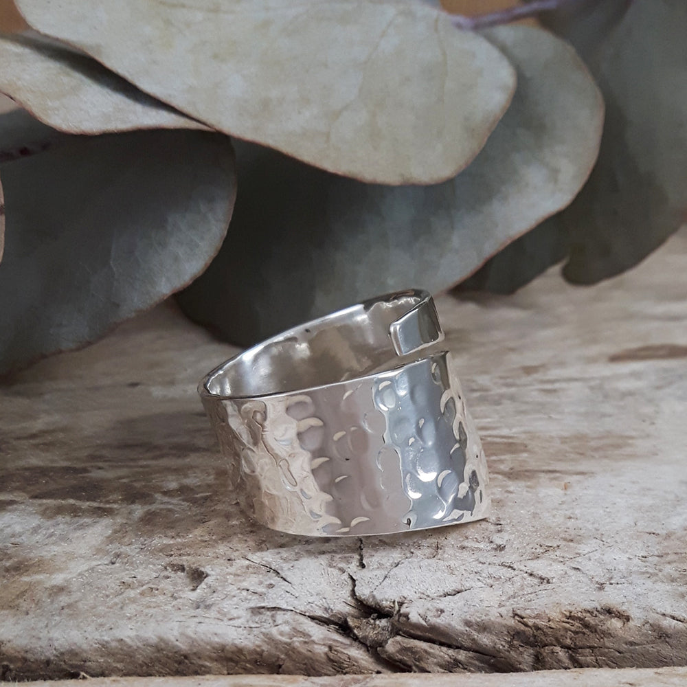 Foresta Divine Hammered Ring