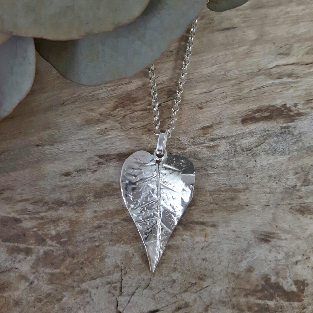 Foresta Heart Leaf Pendant