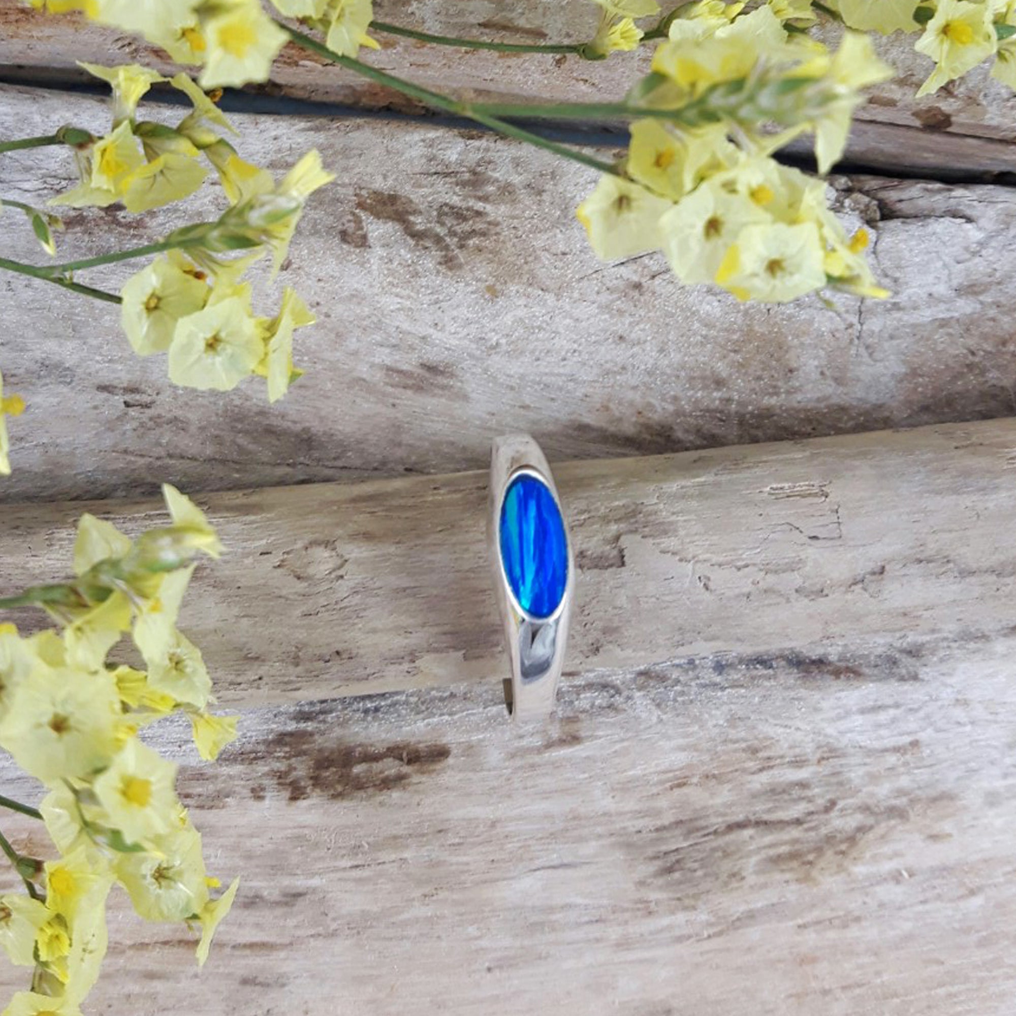 Flinder Signet Oval Blue Ring