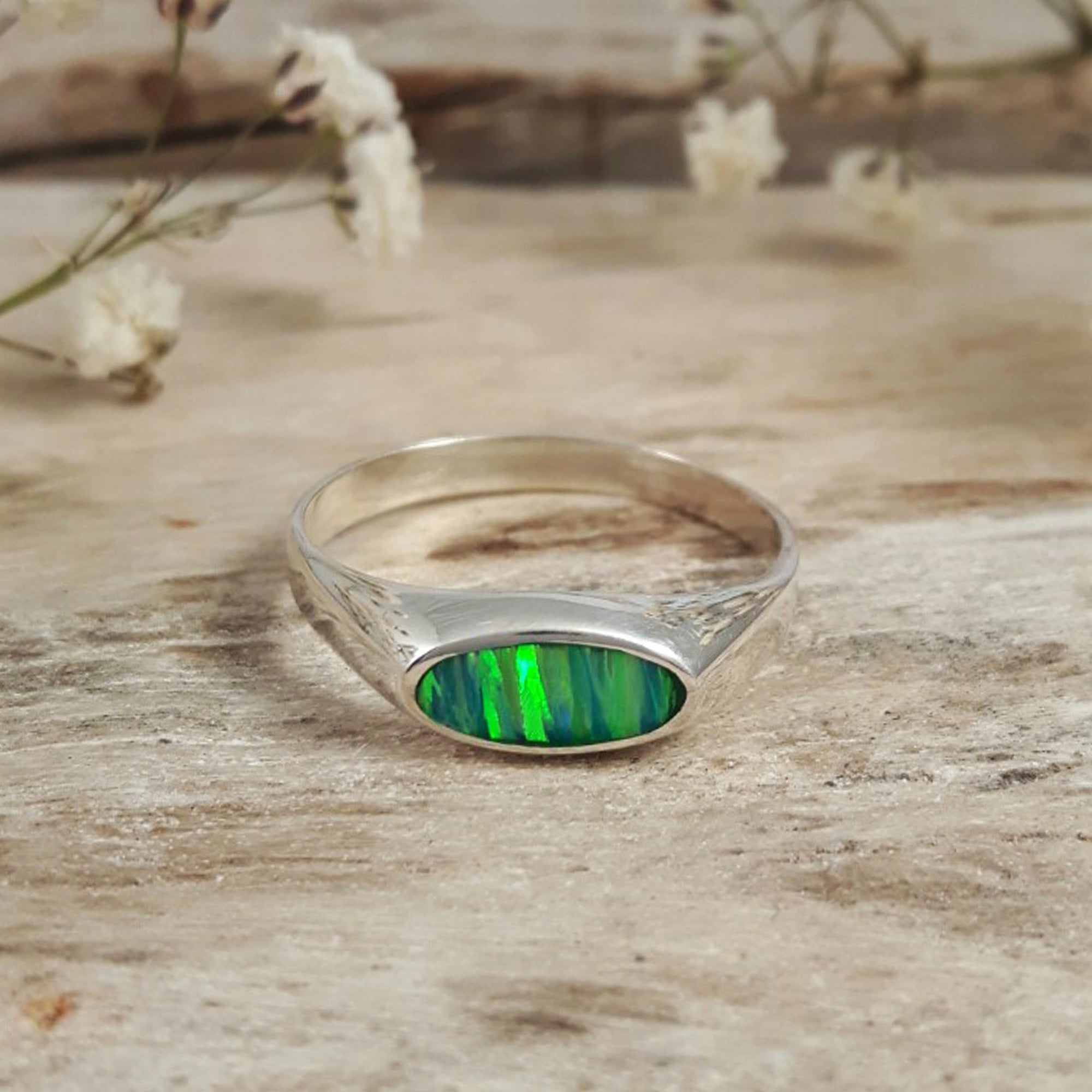 Flinder Signet Oval Green Ring