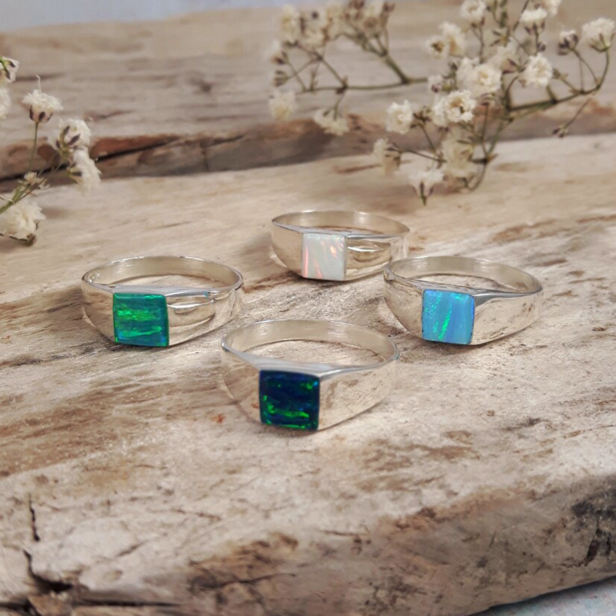 Flinder Signet Square Green Ring