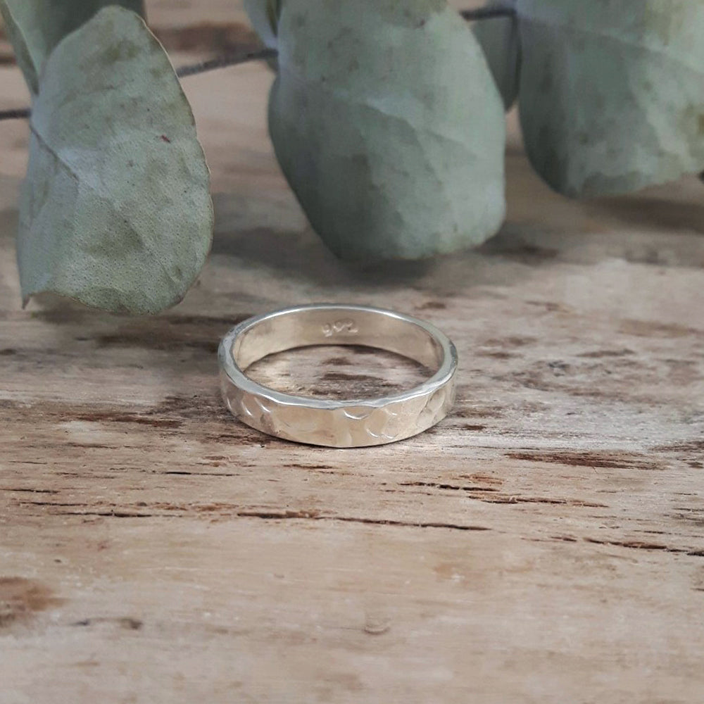 Foresta Orla Hammered Ring