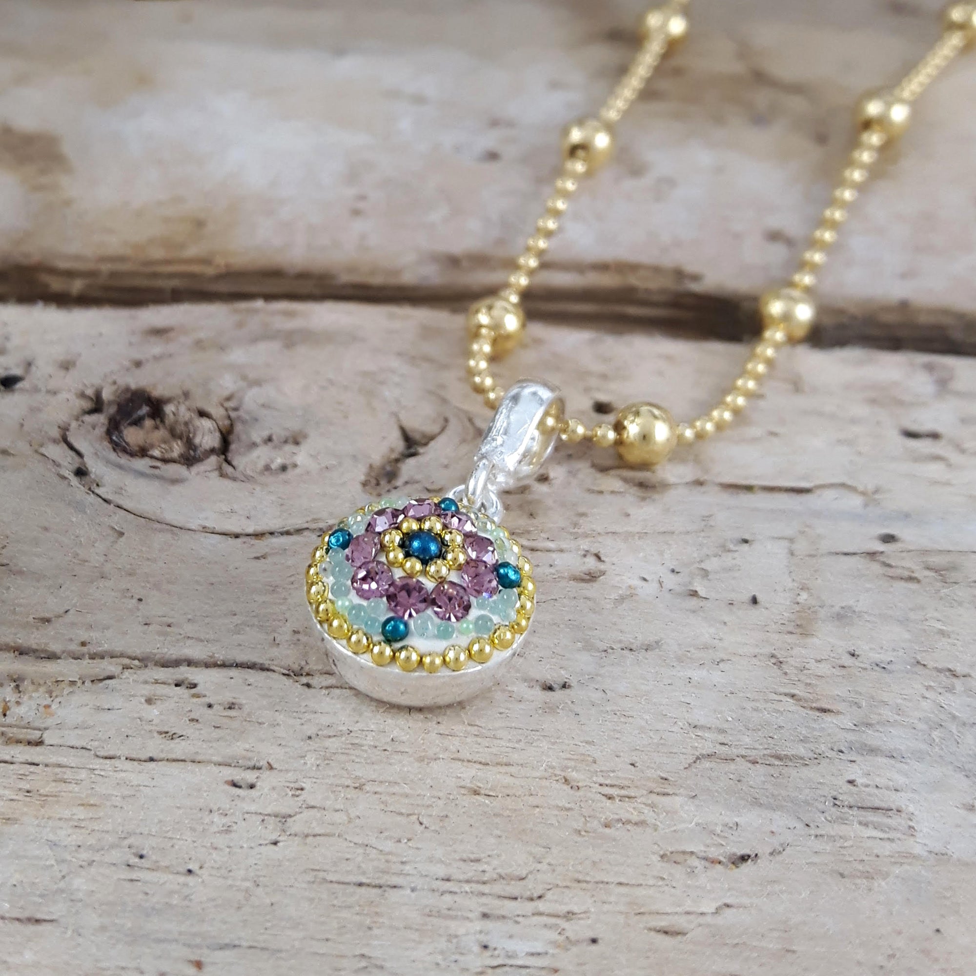 Allegra Antique Daisy Mini Pendant