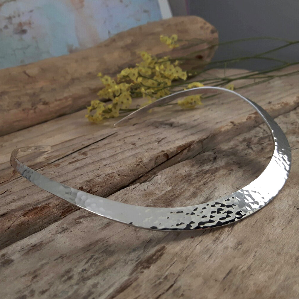 Classic Silver Hammered Choker Small