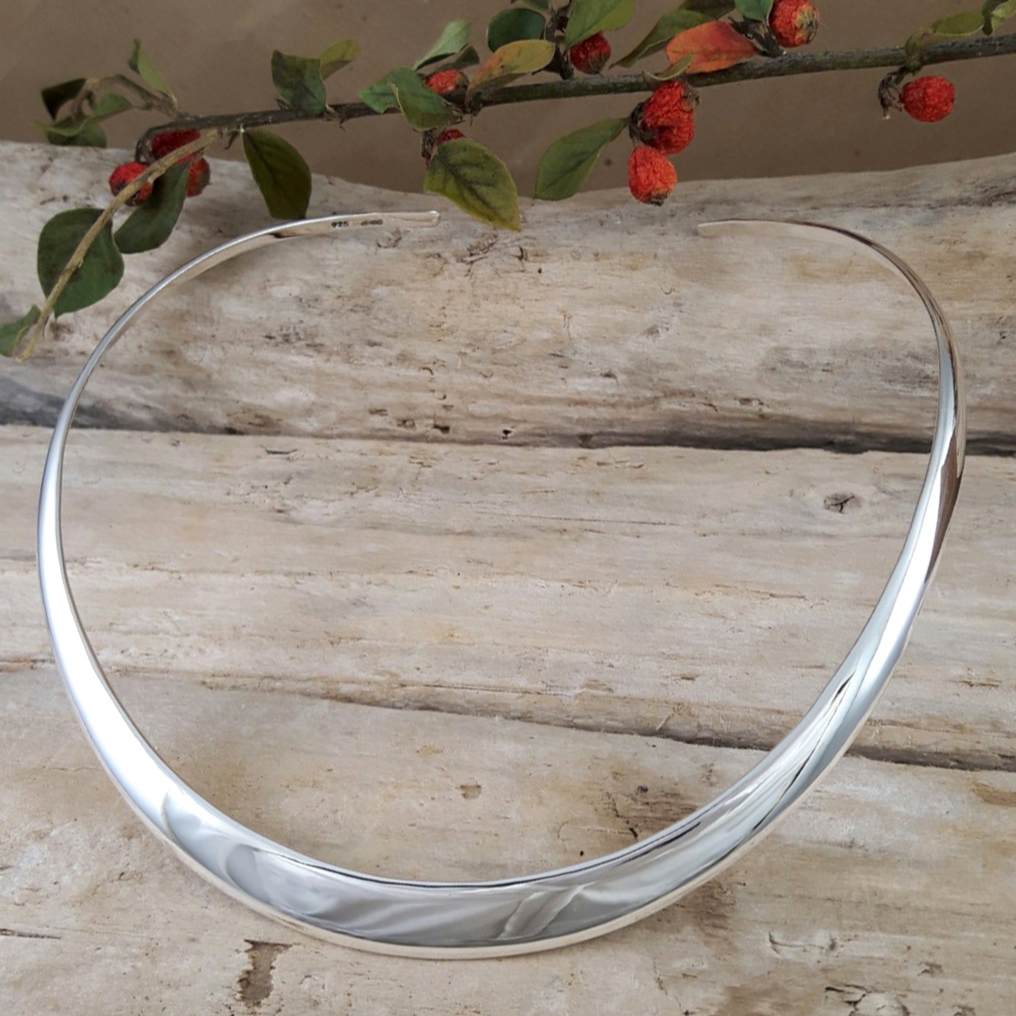 Classic Silver Polished Choker