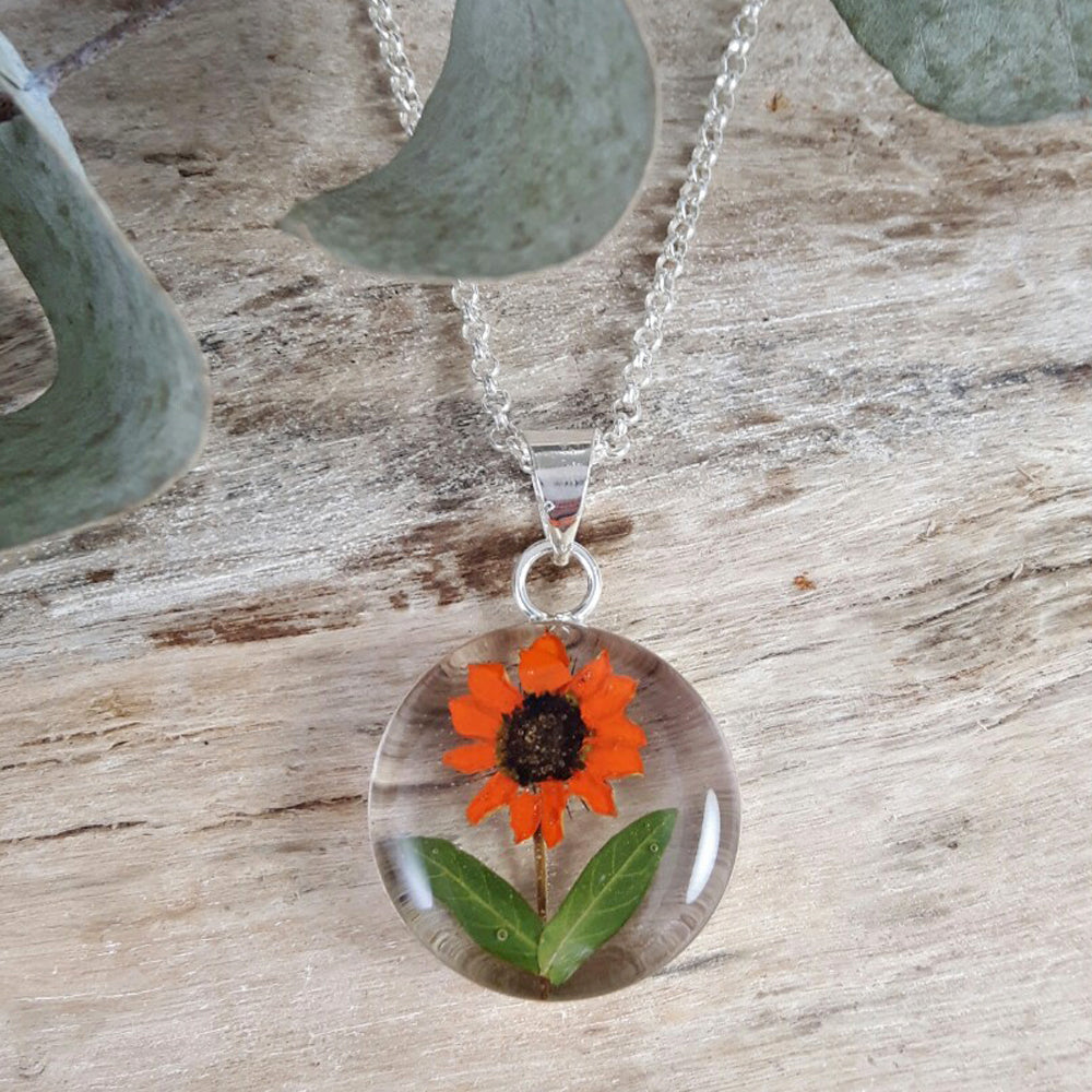 Flores Dahlia Round Medium Pendant