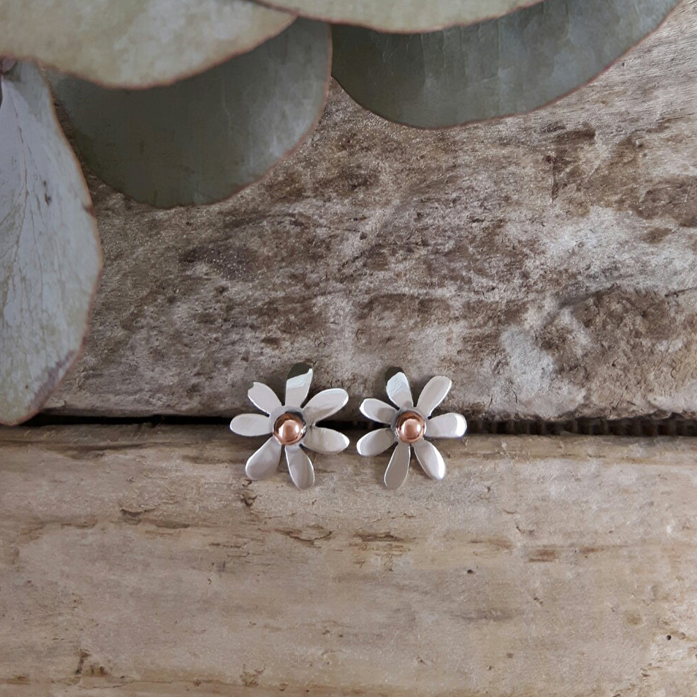 Flora Daisy Stud Earrings