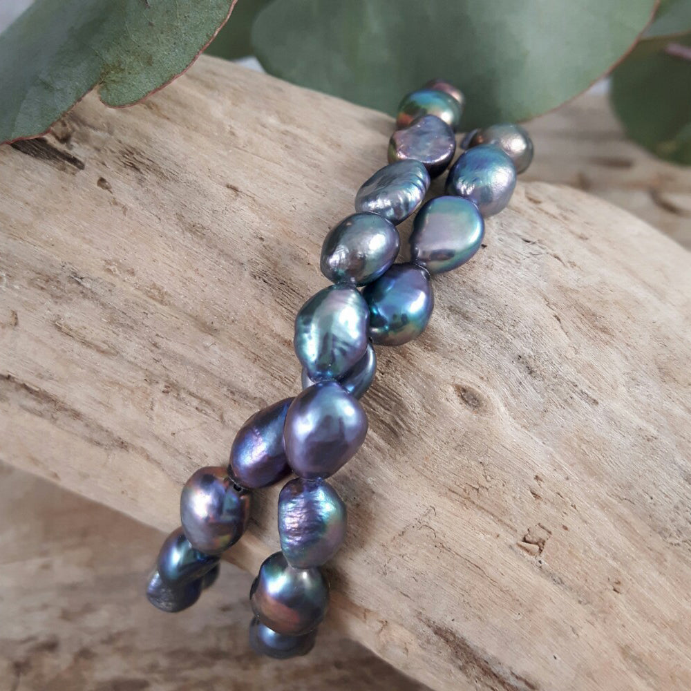 Ella Iridescent Pearl Bracelet