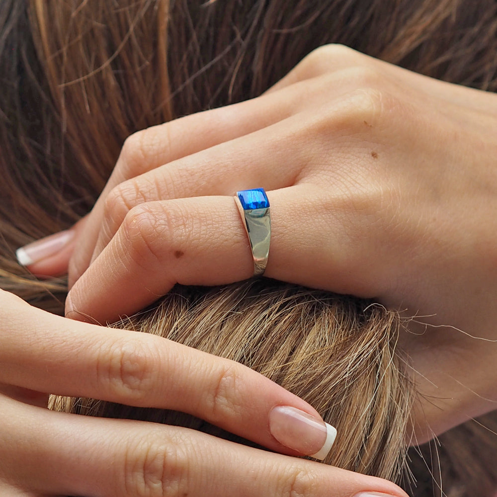 Flinder Signet Square Blue Ring