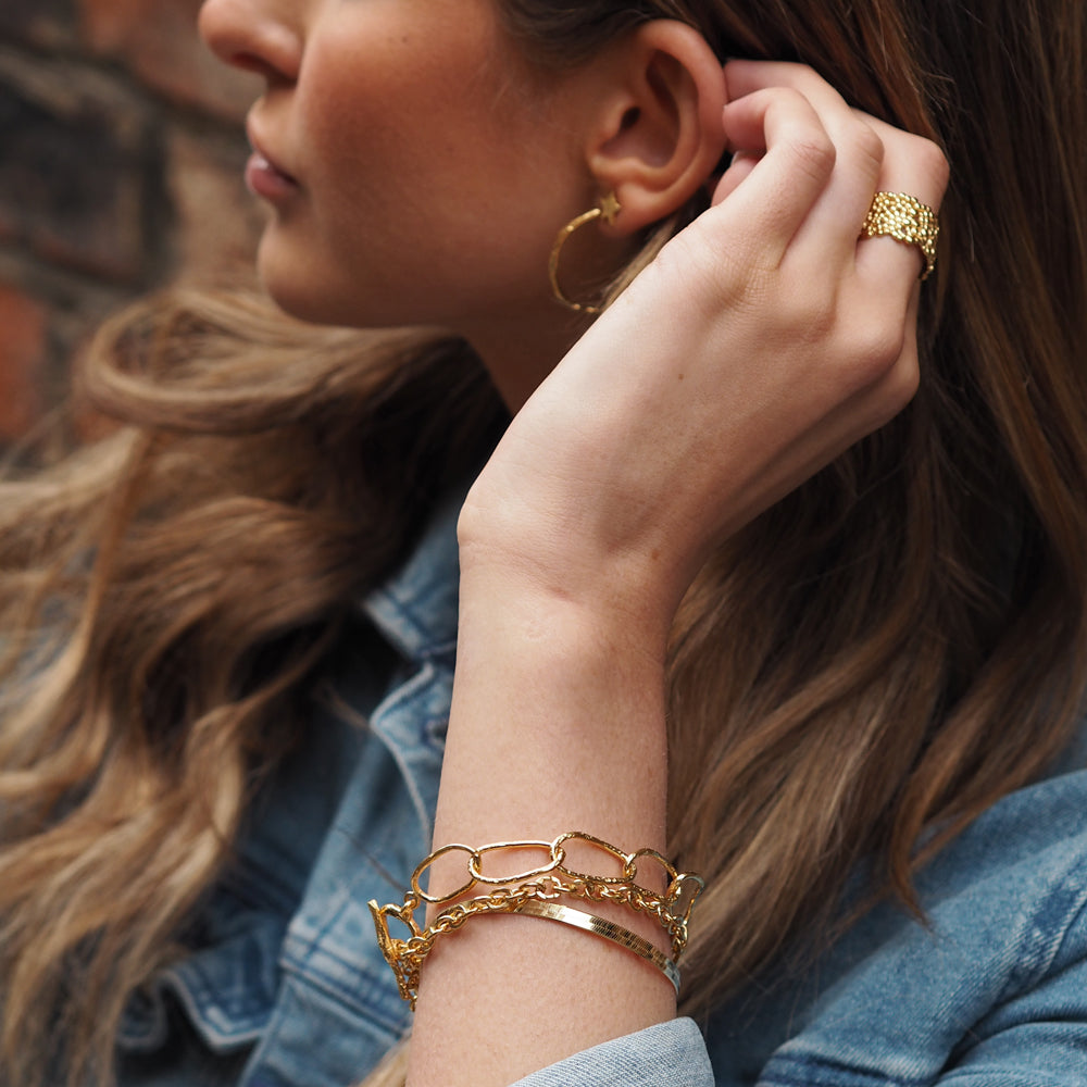 Foresta Phoebe T-Bar Gold Bracelet