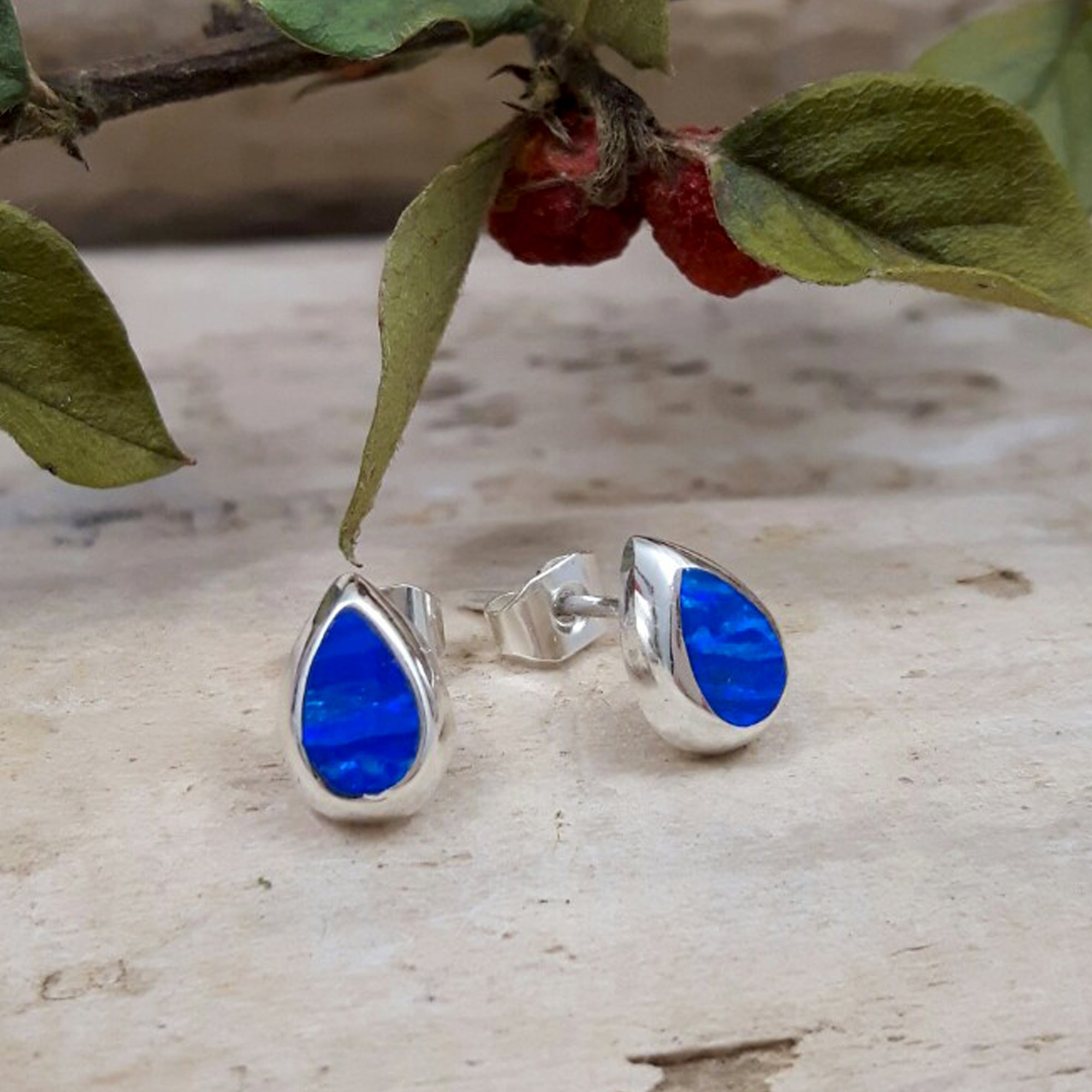 Flinder Droplet Blue Stud Earrings