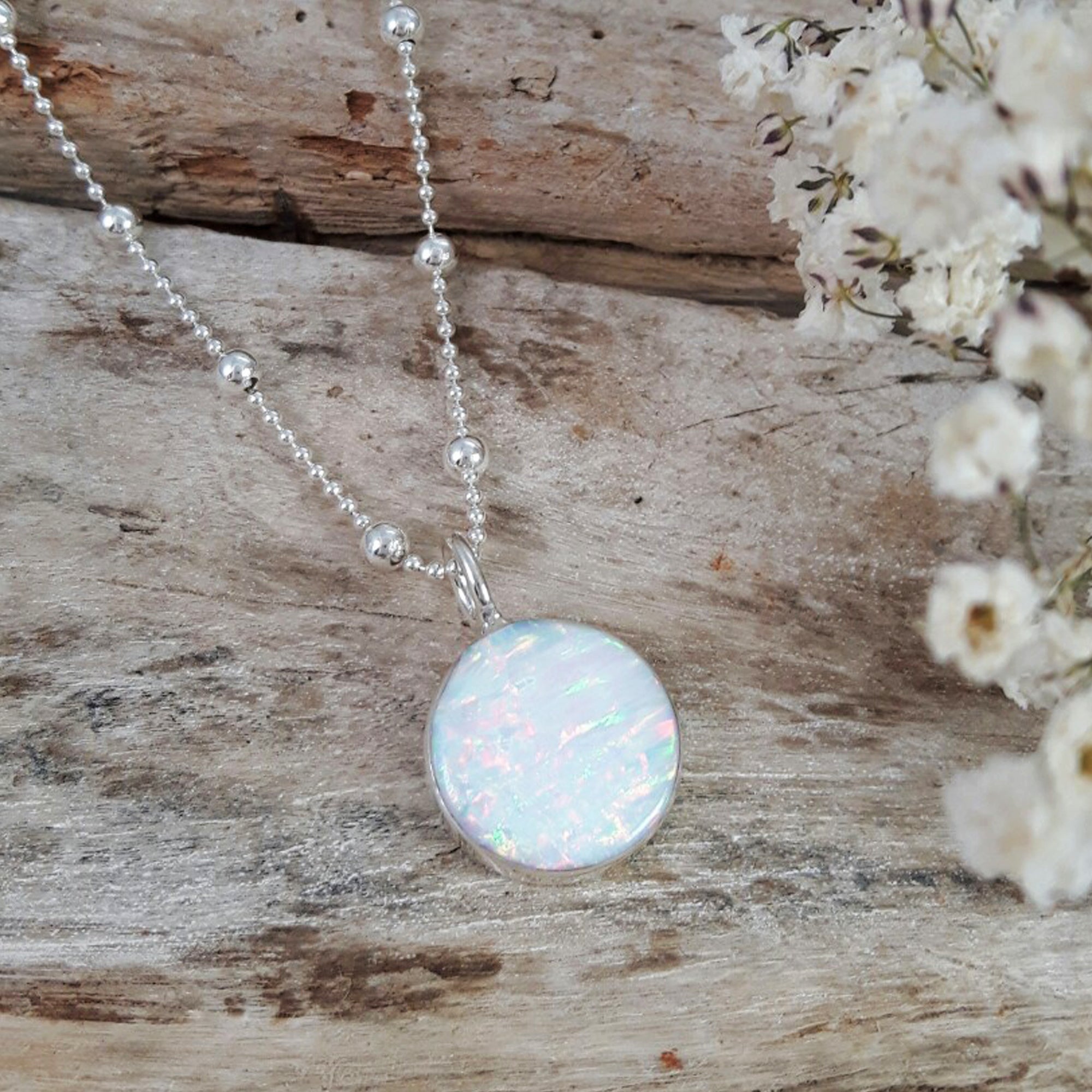 Flinder White Dotty Small Pendant