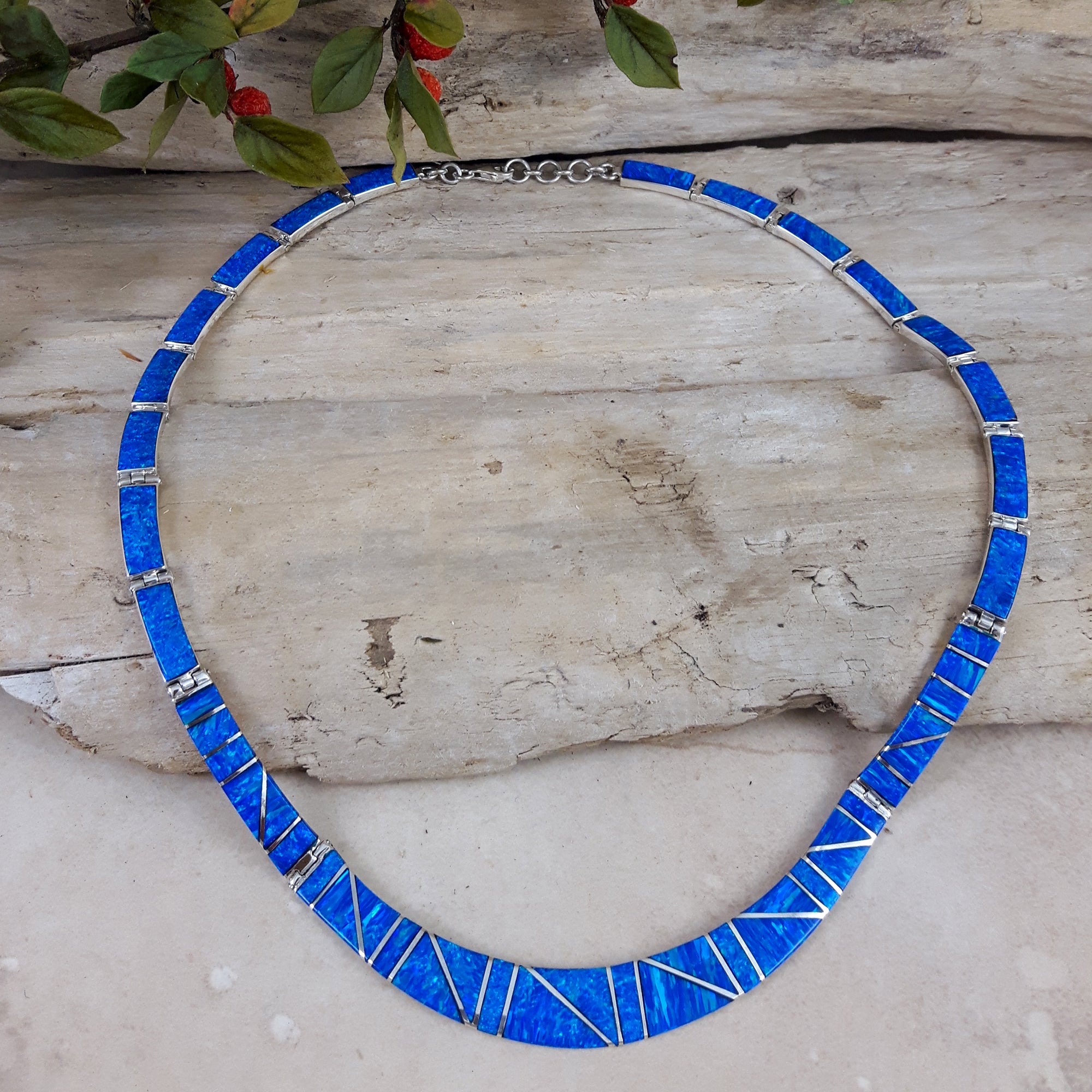 Flinder Nouveau Blue Necklace