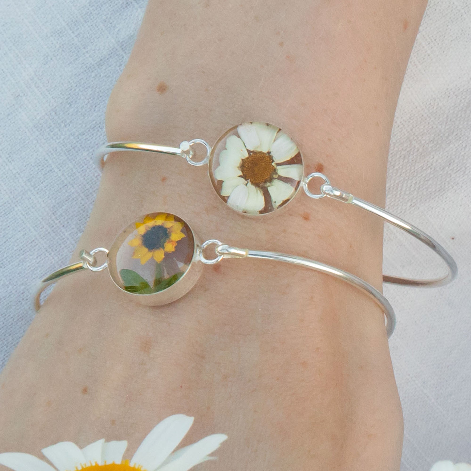 Flores Daisy Round Bangle