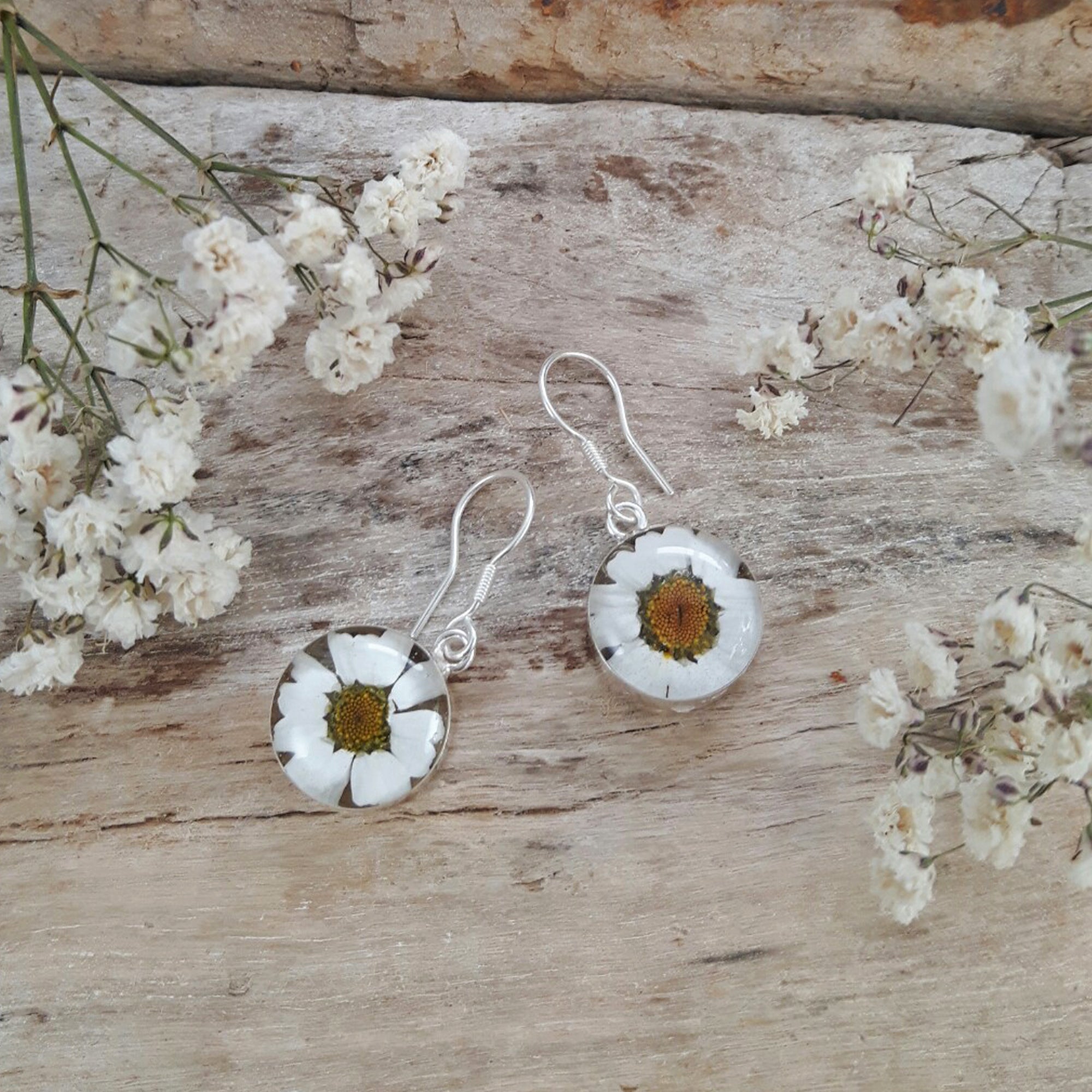 Flores Daisy Round Drop Earrings