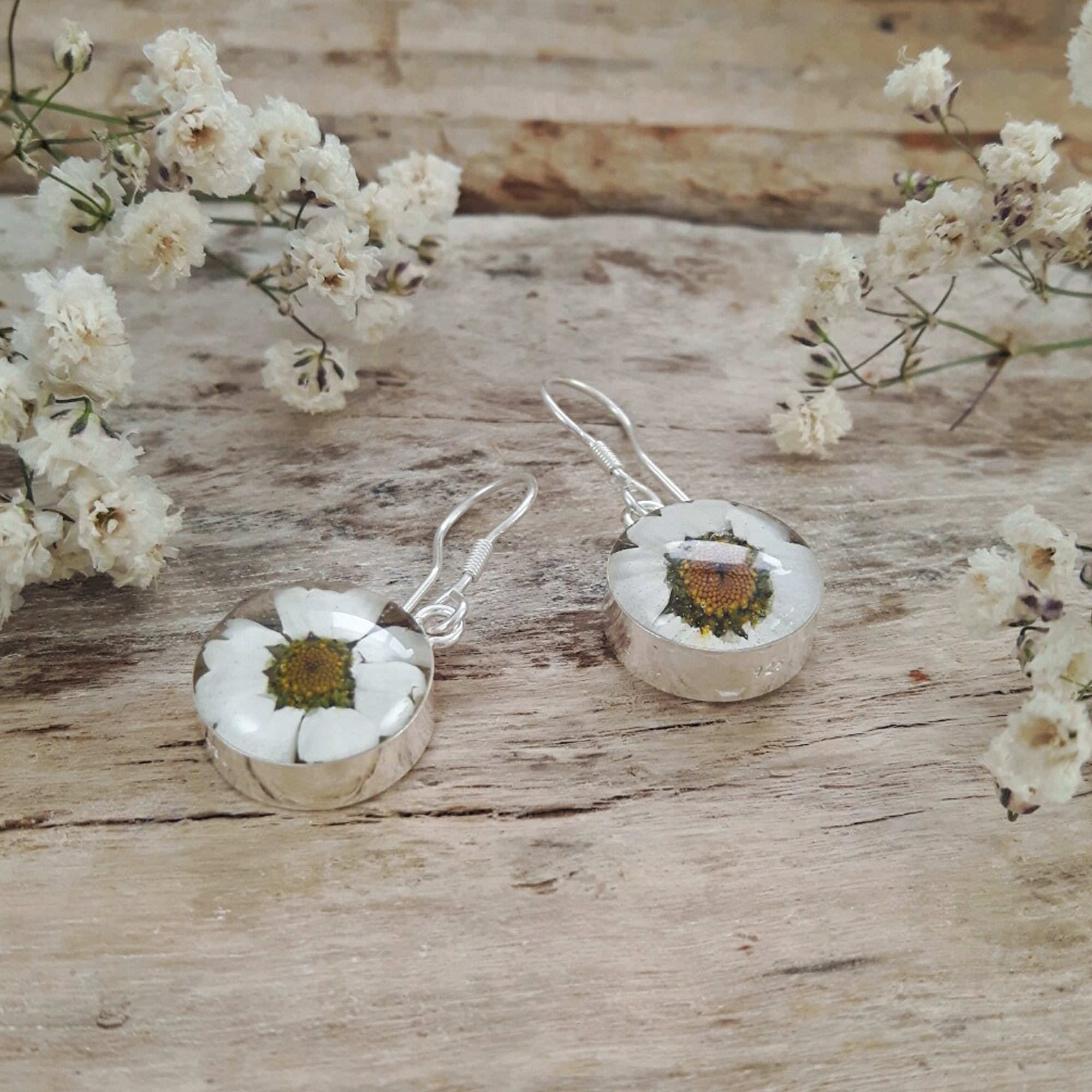 Flores Daisy Round Drop Earrings