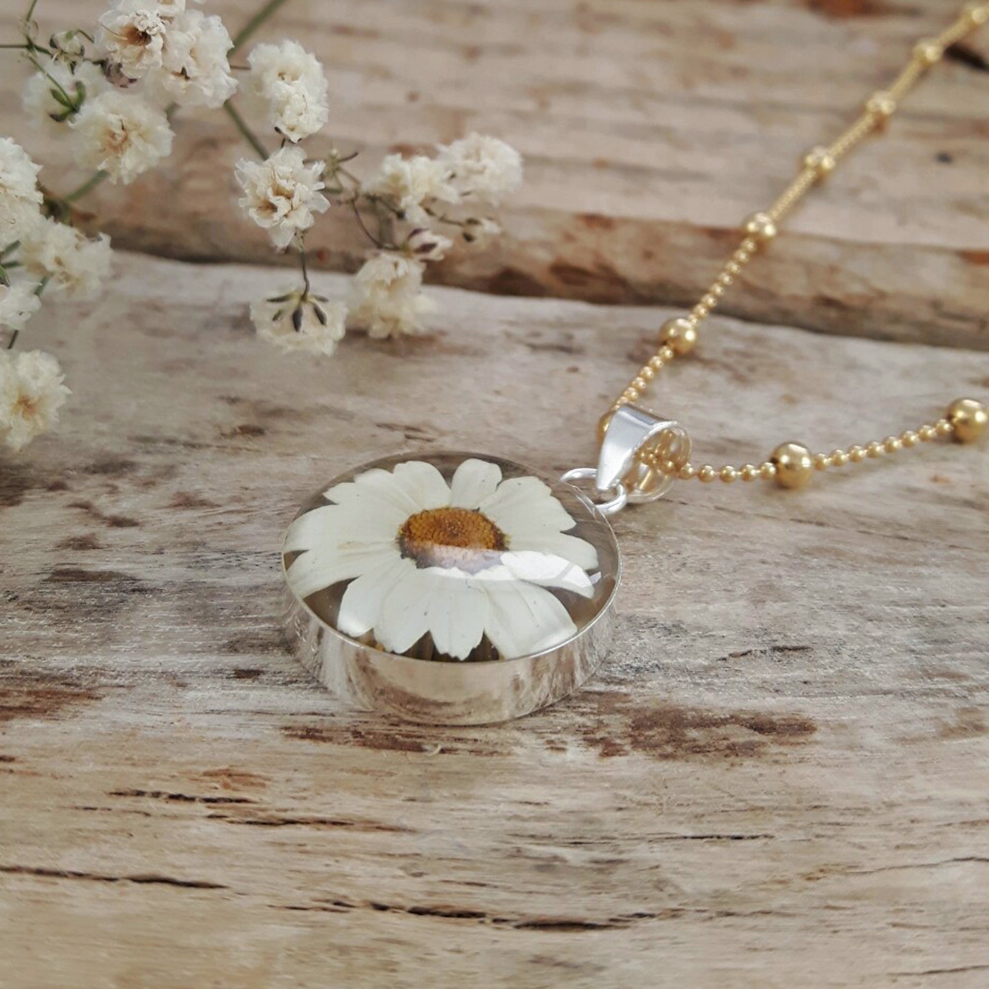 Flores Daisy Round Medium Pendant