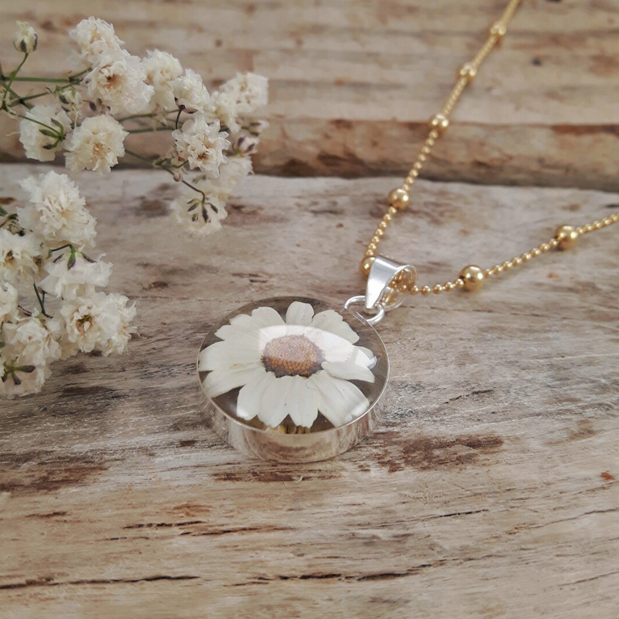 Flores Daisy Round Medium Pendant