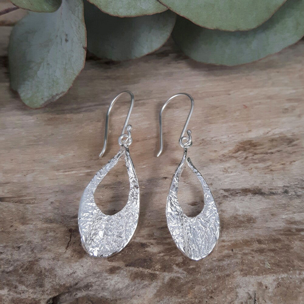 Foresta Wave Drop Earrings