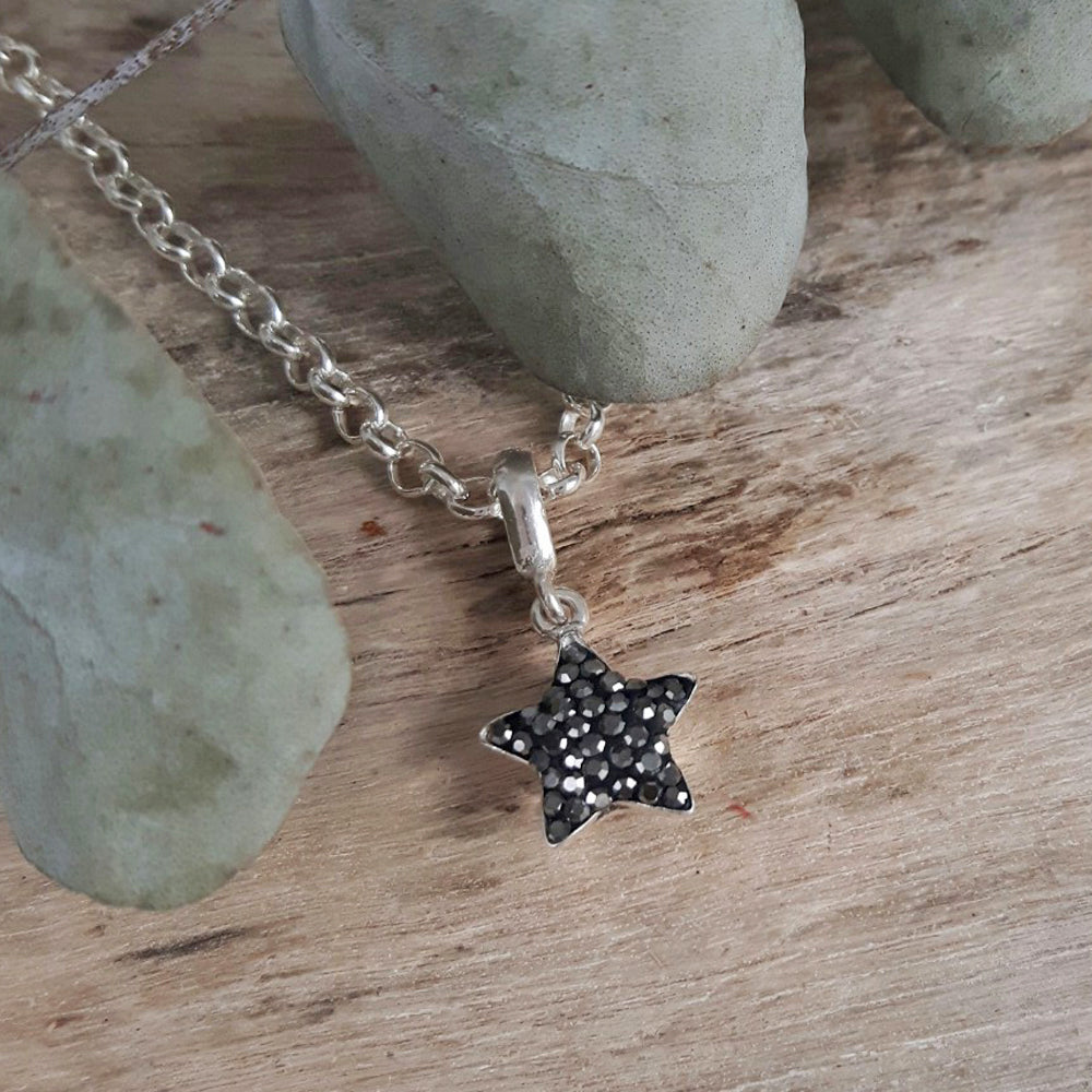 Gala Star Jet Pendant