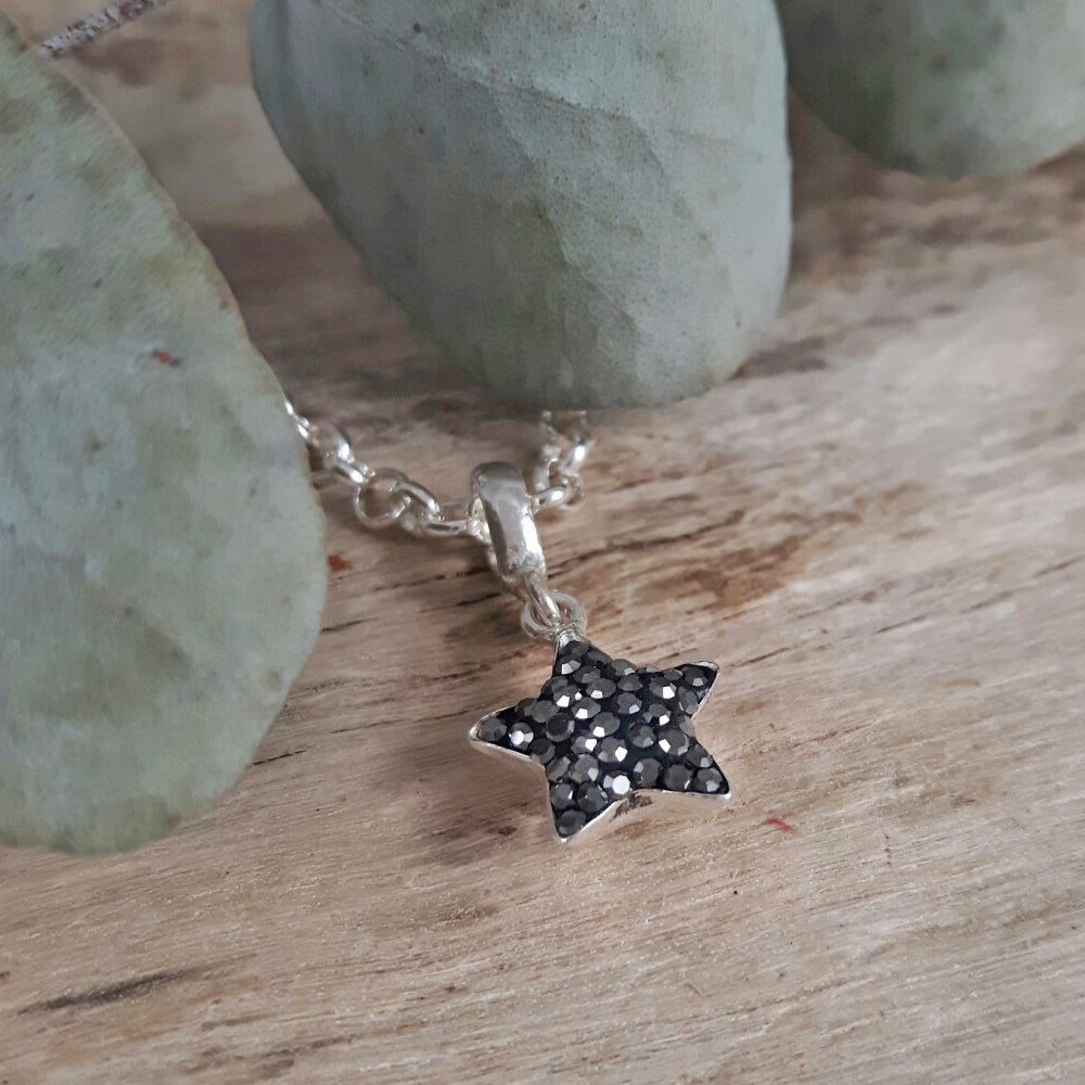 Gala Star Jet Pendant