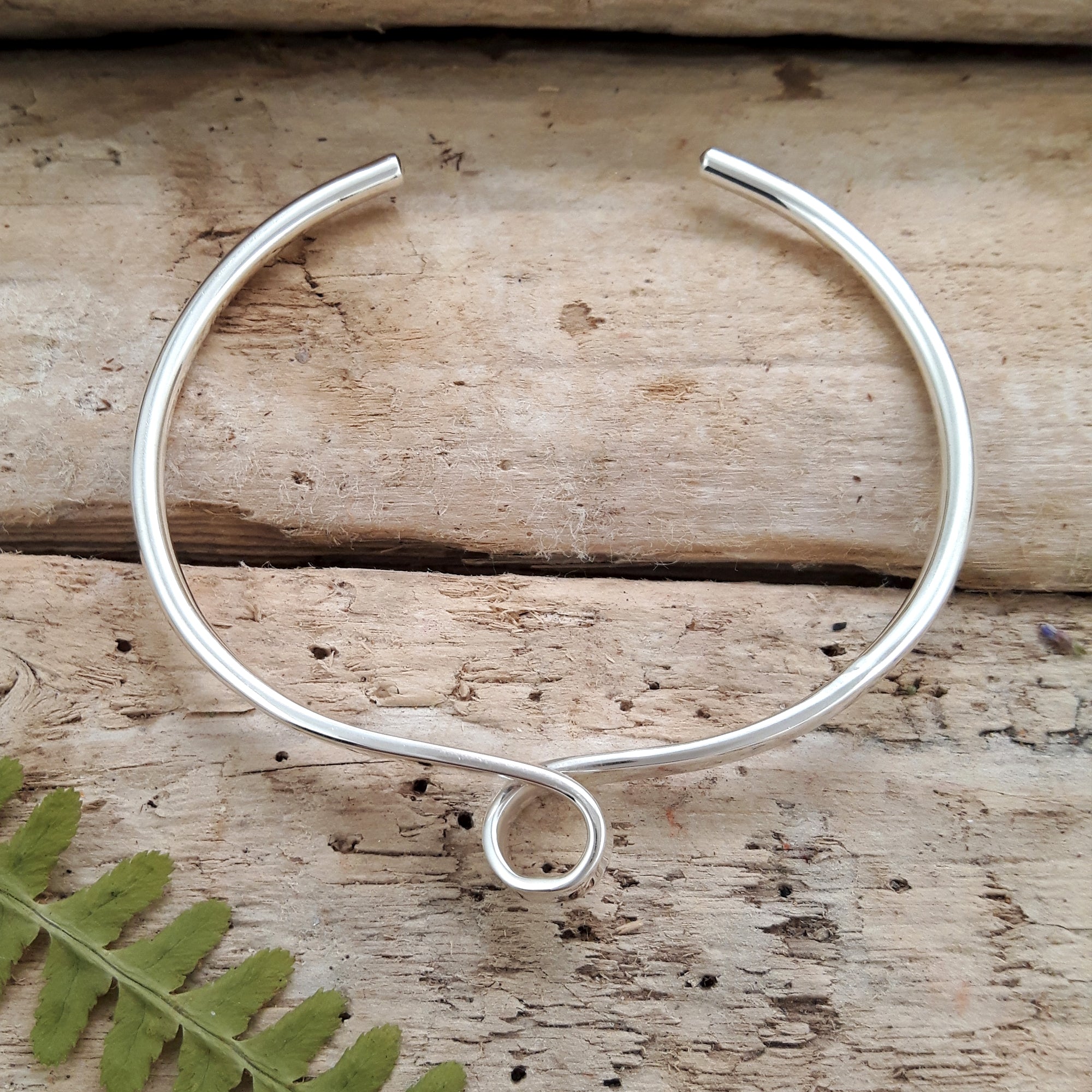 Hawaii Loop Cuff