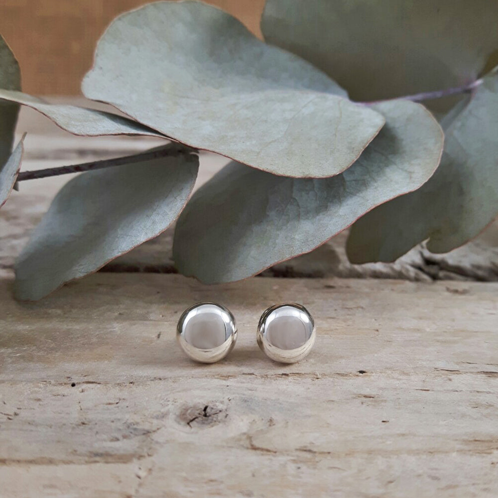 Minimalist Circle Stud Earrings