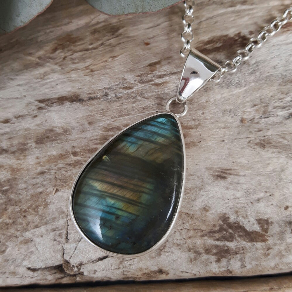 Monet Labradorite L Teardrop Pendant A